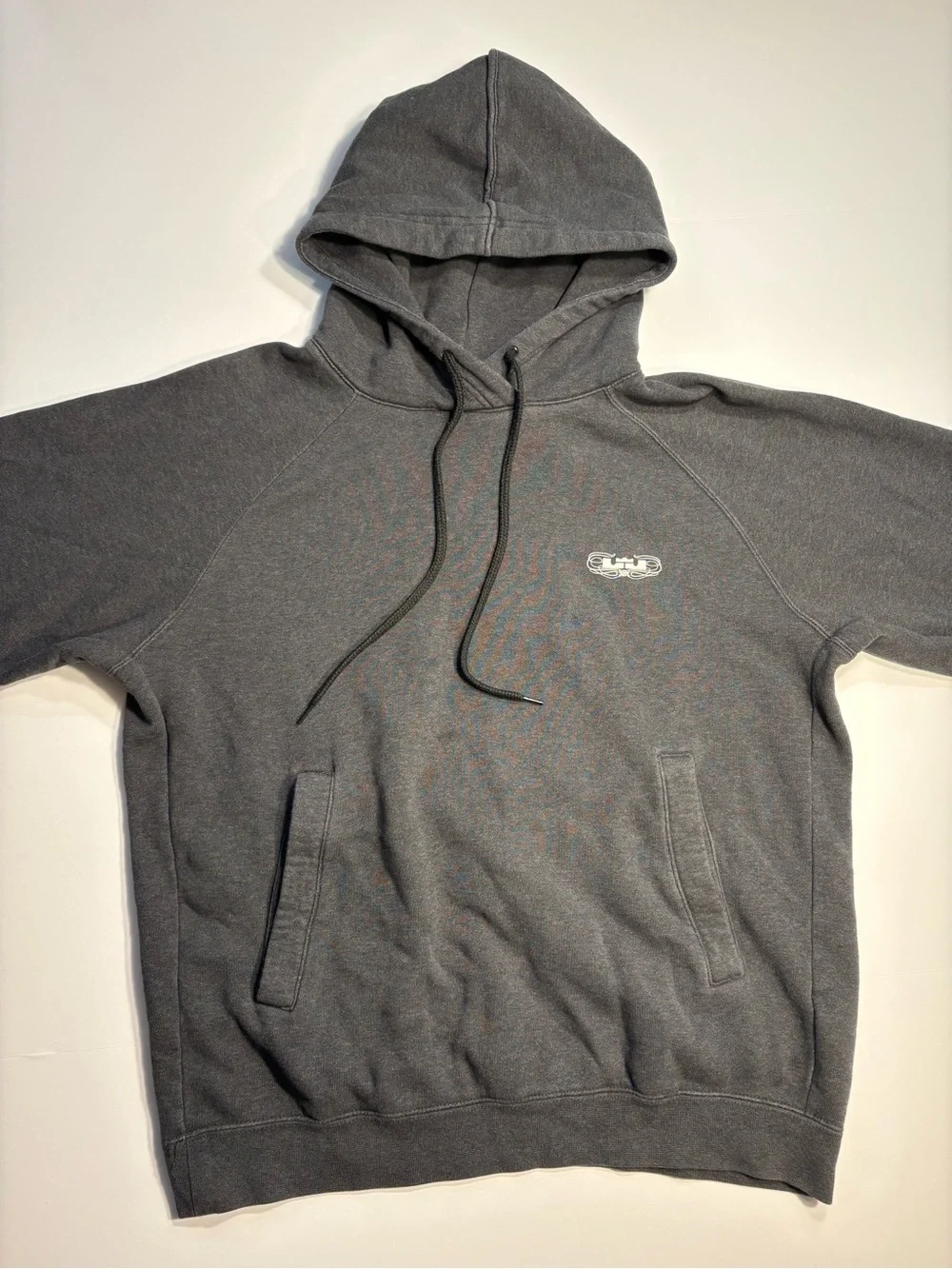 Nike Hoodie Mens S Gray Lebron James Strive Sweater Loose Relaxed Fit